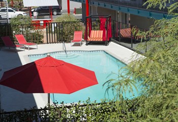 Avenue 965 Swimming Pool